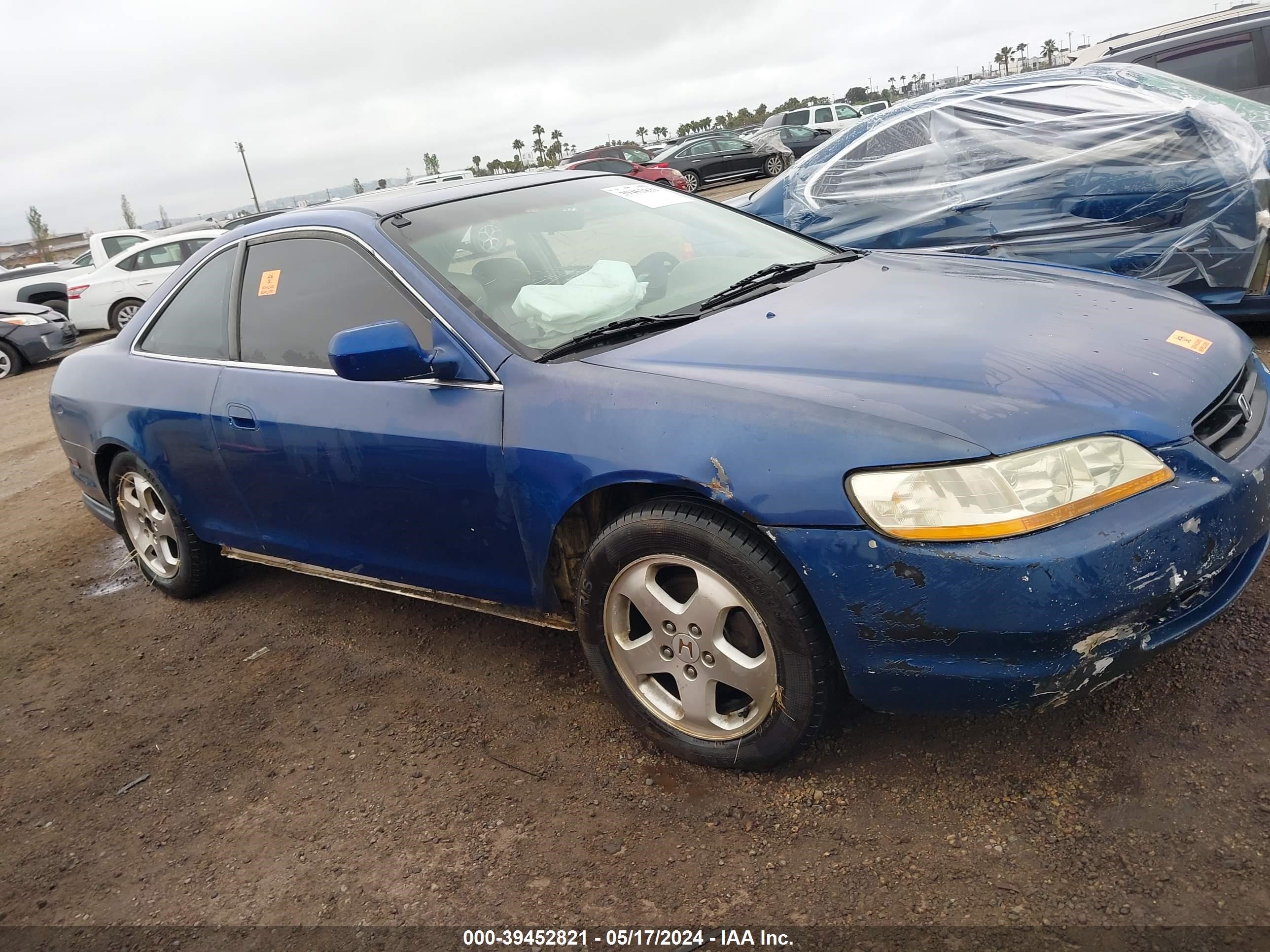 Photo 12 VIN: 1HGCG2251XA015884 - HONDA ACCORD 