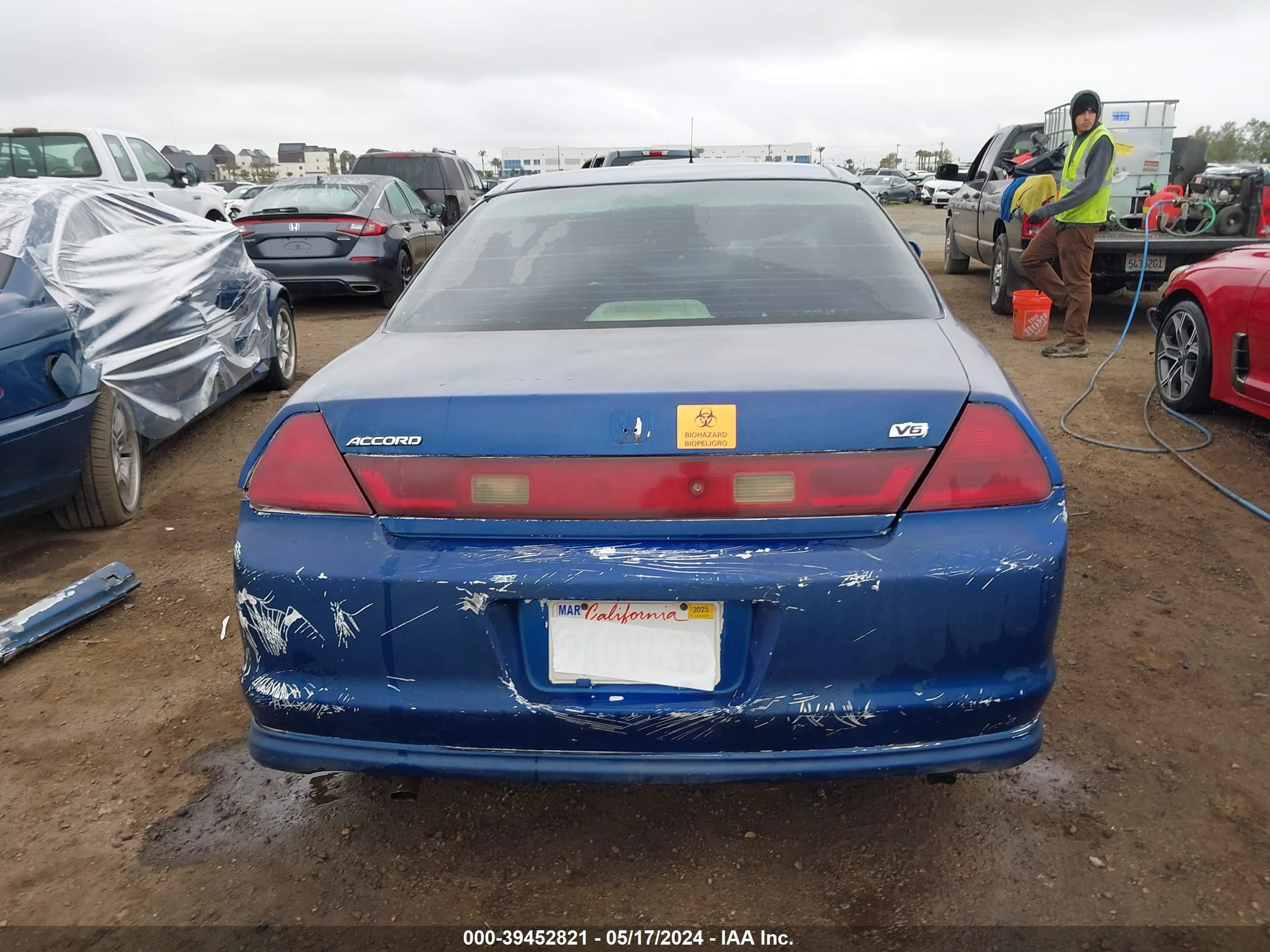 Photo 15 VIN: 1HGCG2251XA015884 - HONDA ACCORD 