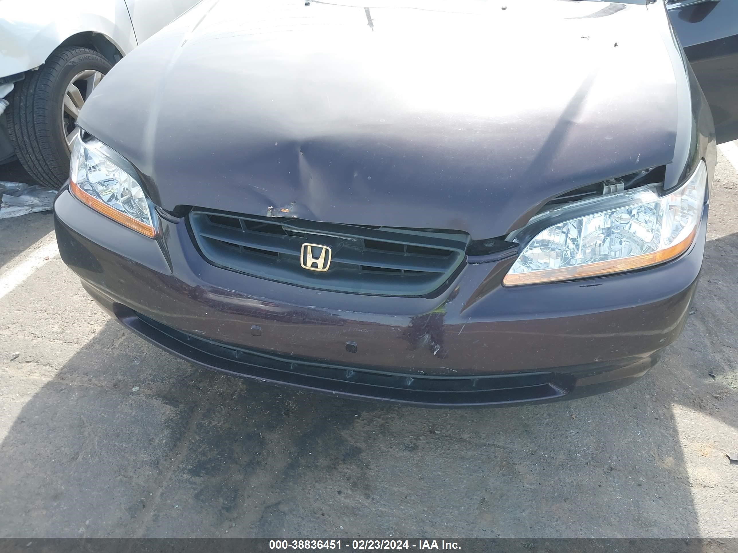 Photo 5 VIN: 1HGCG2252WA031252 - HONDA ACCORD 