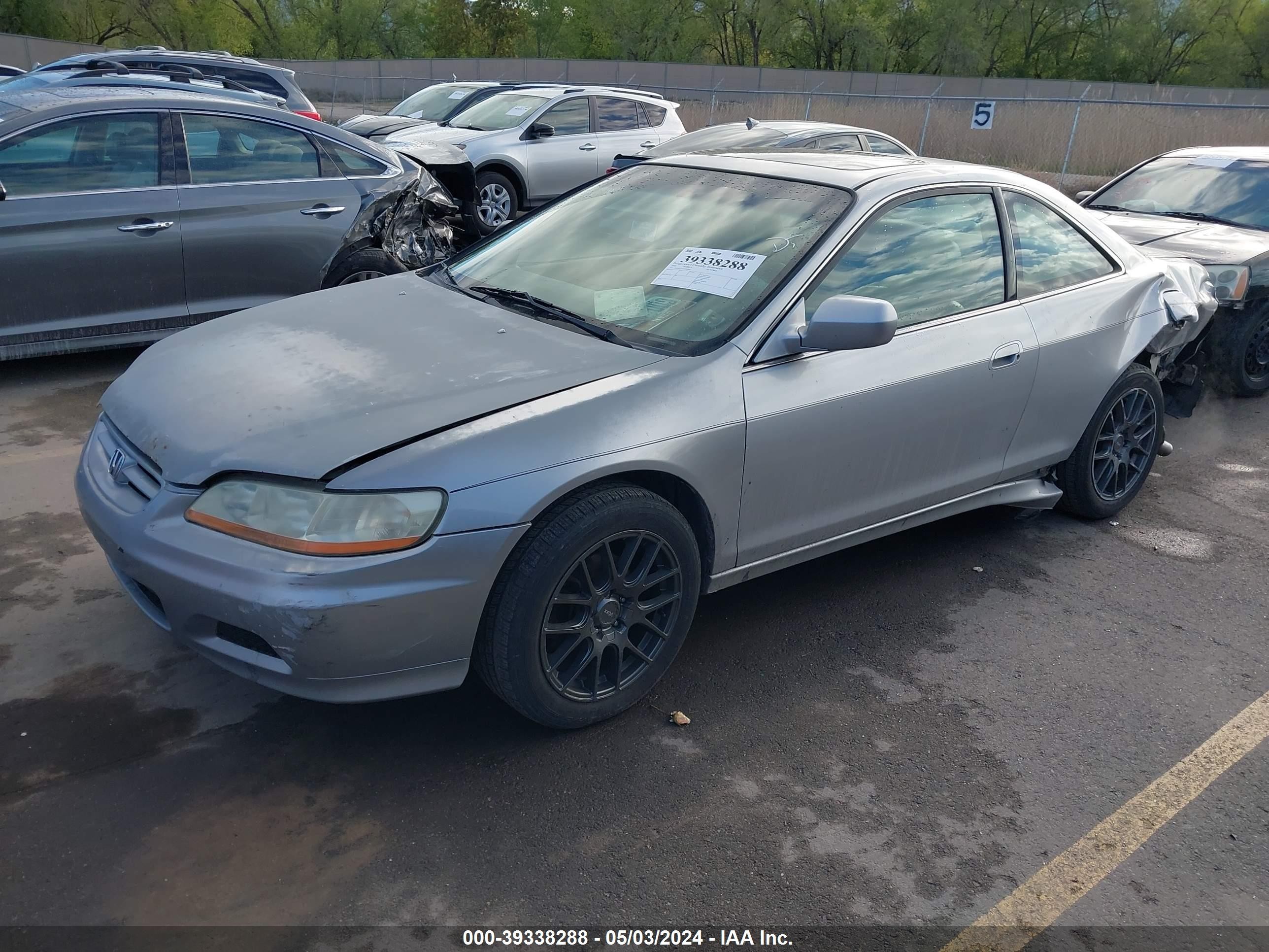 Photo 1 VIN: 1HGCG22532A006001 - HONDA ACCORD 