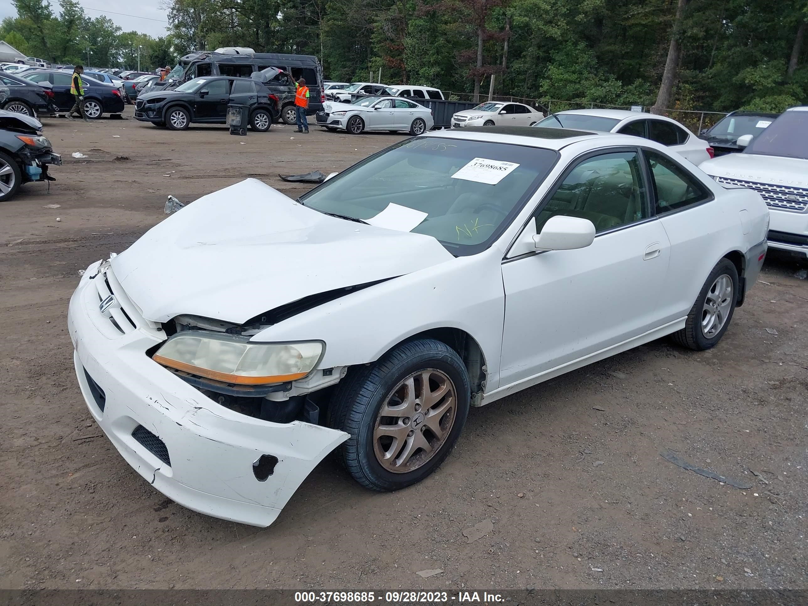 Photo 1 VIN: 1HGCG22532A038866 - HONDA ACCORD 