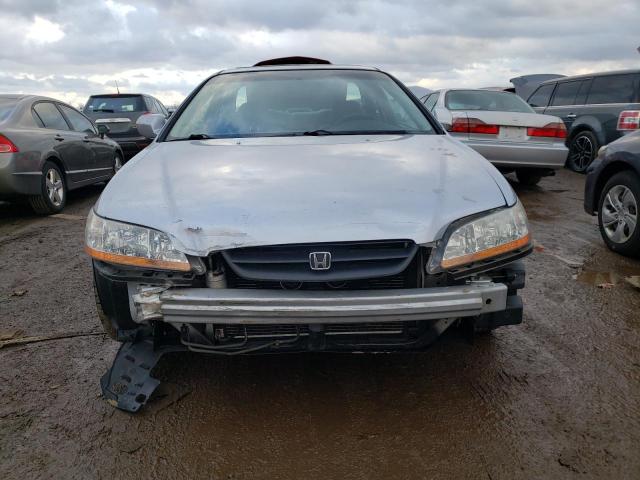 Photo 4 VIN: 1HGCG2253YA020330 - HONDA ACCORD 