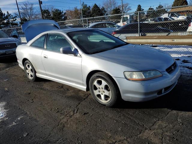 Photo 3 VIN: 1HGCG2254YA040537 - HONDA ACCORD 