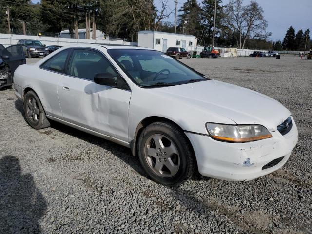 Photo 3 VIN: 1HGCG2258WA011877 - HONDA ACCORD 