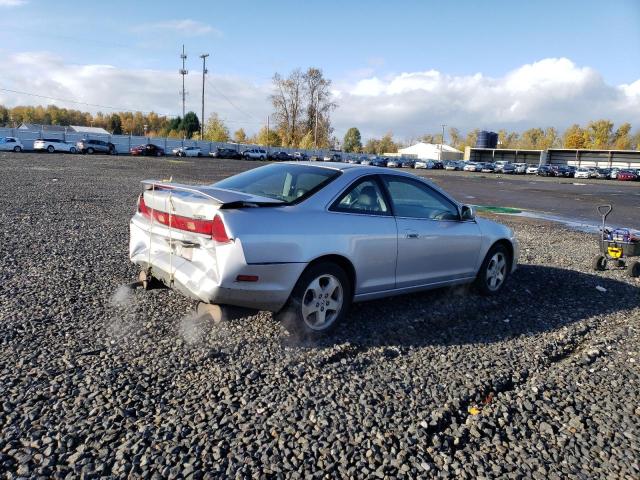 Photo 2 VIN: 1HGCG2258YA031890 - HONDA ACCORD 