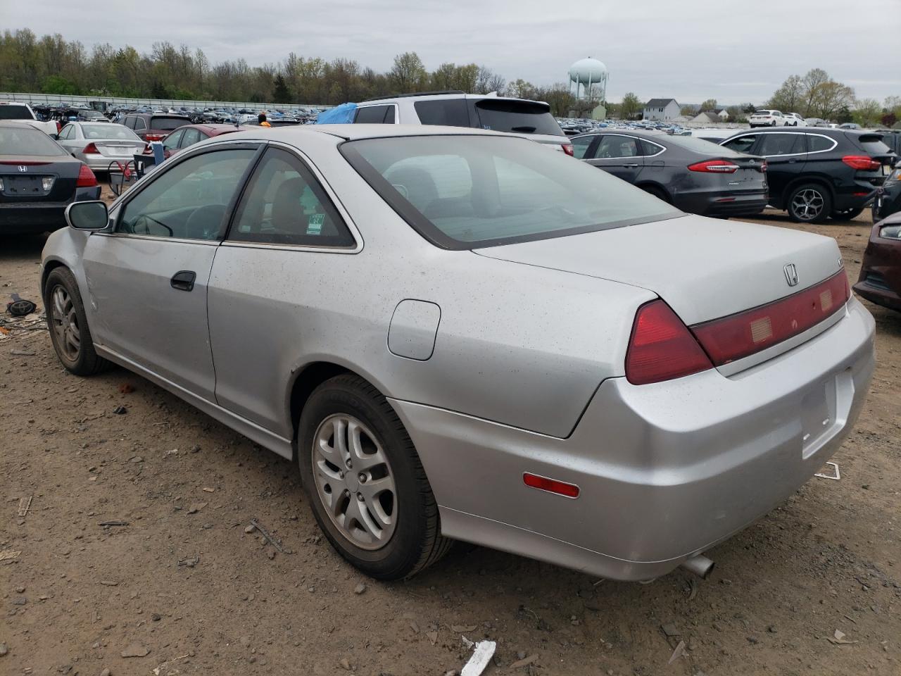 Photo 1 VIN: 1HGCG22592A038130 - HONDA ACCORD 