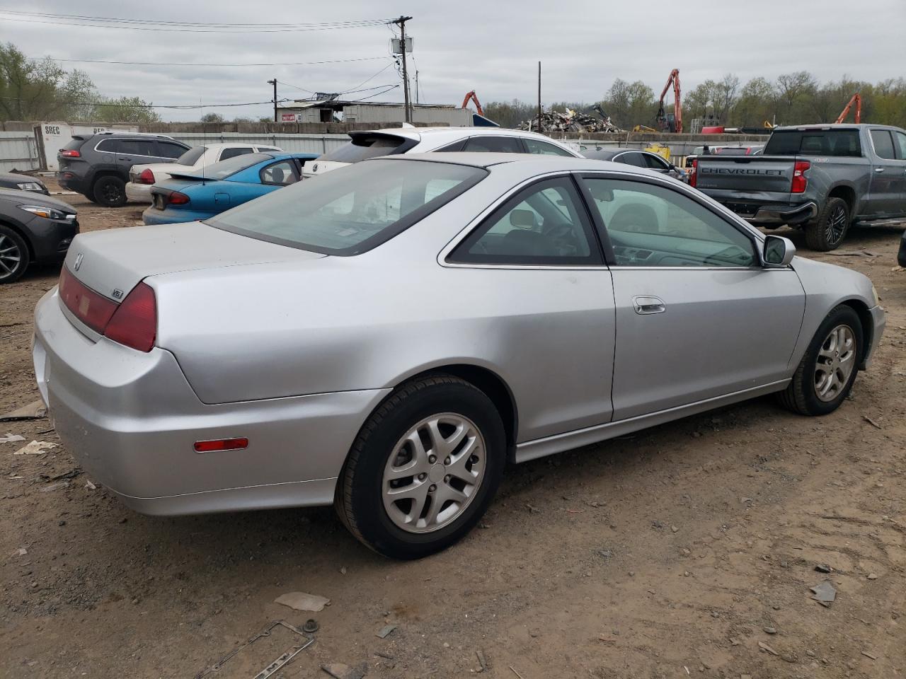 Photo 2 VIN: 1HGCG22592A038130 - HONDA ACCORD 