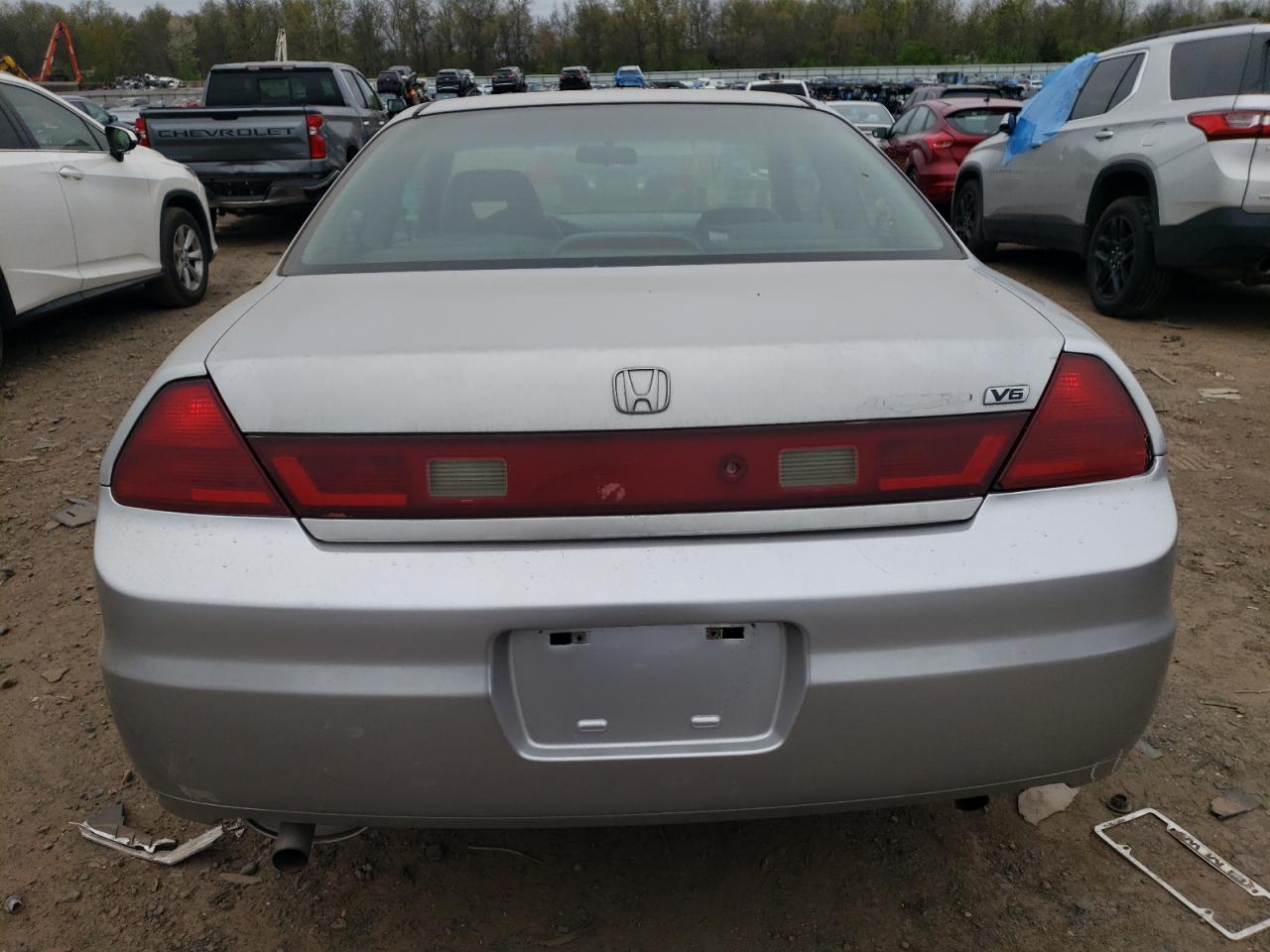 Photo 5 VIN: 1HGCG22592A038130 - HONDA ACCORD 