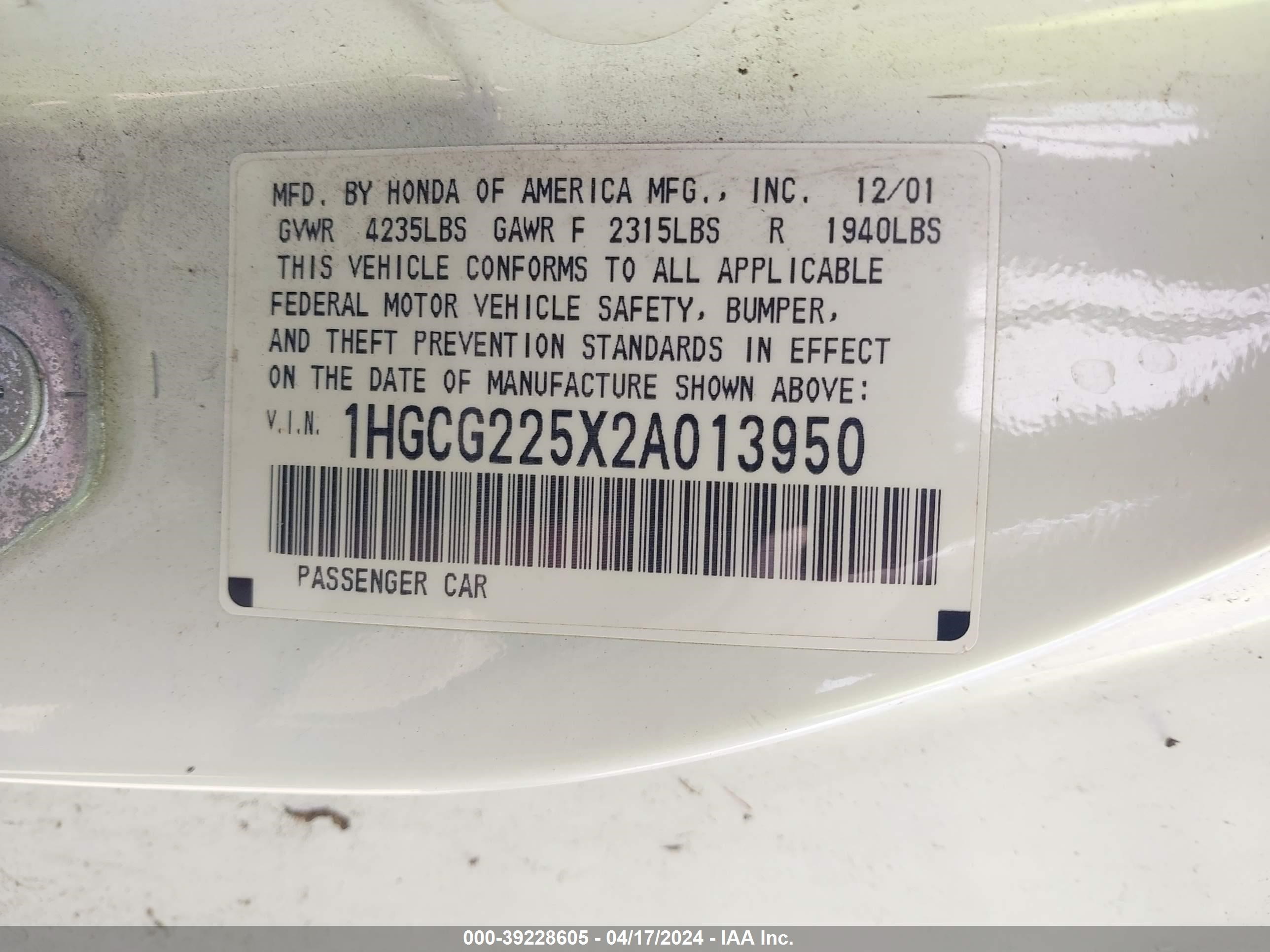 Photo 8 VIN: 1HGCG225X2A013950 - HONDA ACCORD 