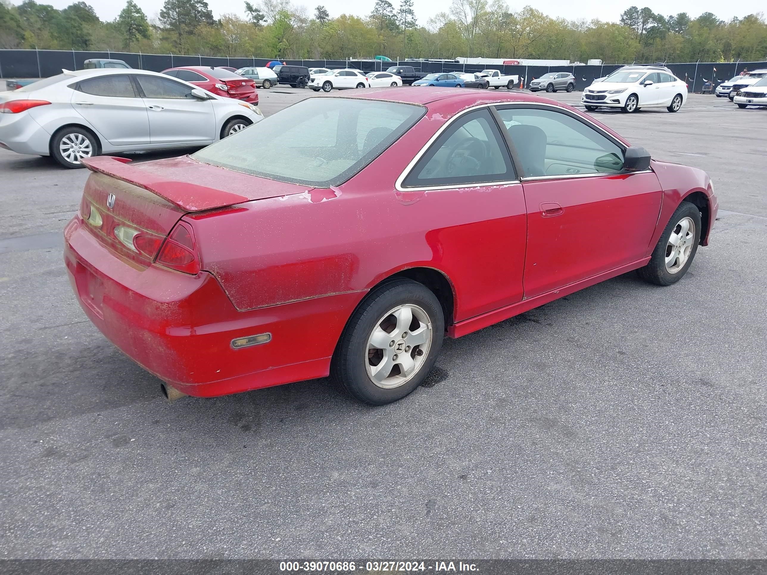 Photo 3 VIN: 1HGCG31761A000801 - HONDA ACCORD 