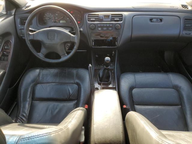 Photo 7 VIN: 1HGCG3177YA021019 - HONDA ACCORD 