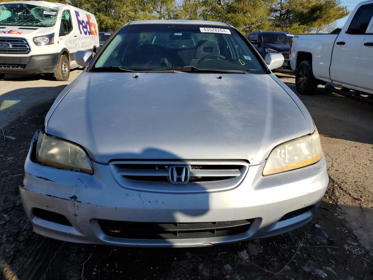 Photo 4 VIN: 1HGCG32402A004008 - HONDA ACCORD 