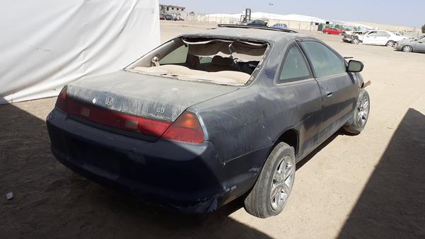 Photo 6 VIN: 1HGCG3250XA602202 - HONDA ACCORD 