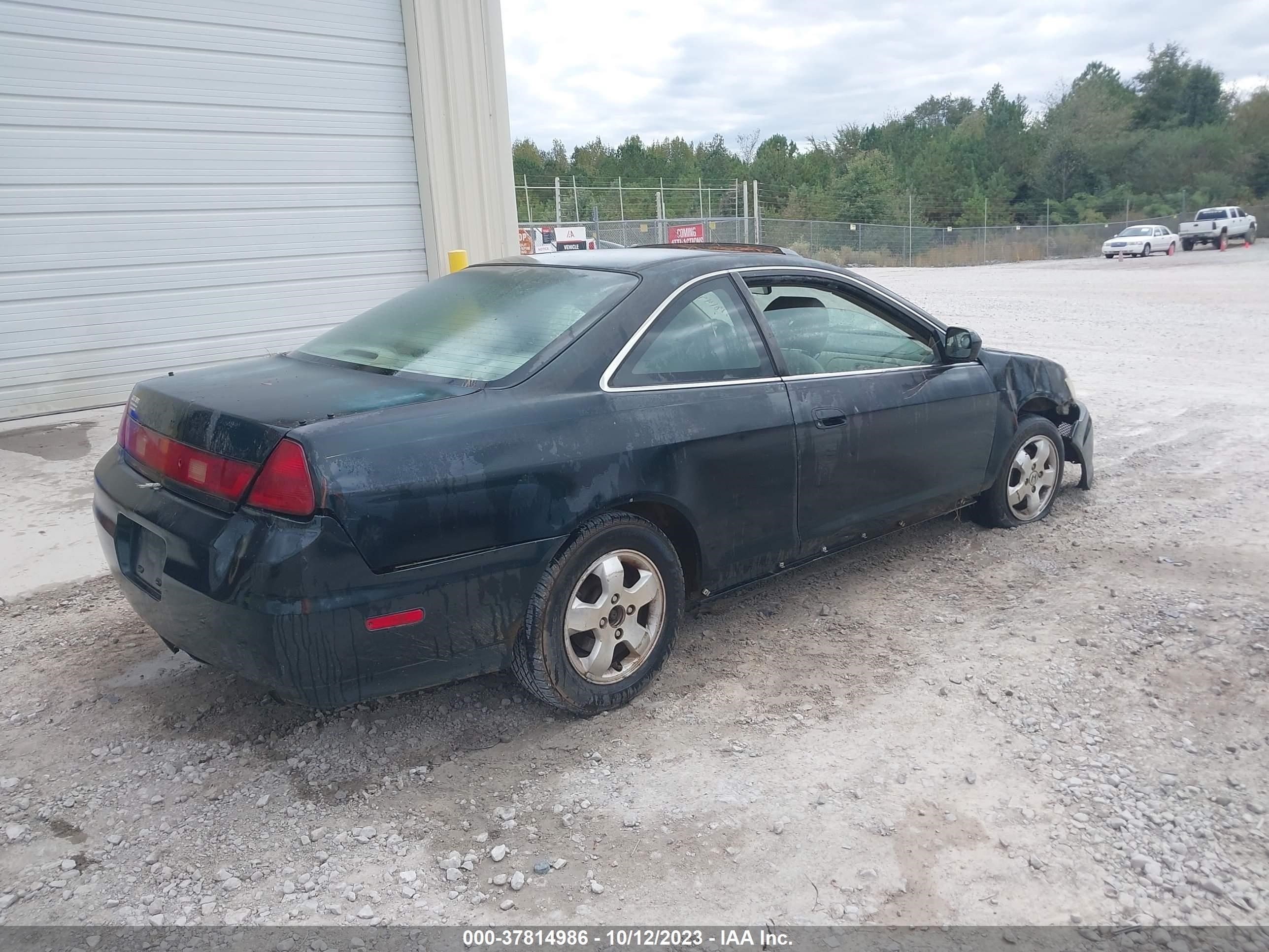 Photo 3 VIN: 1HGCG32521A021268 - HONDA ACCORD 