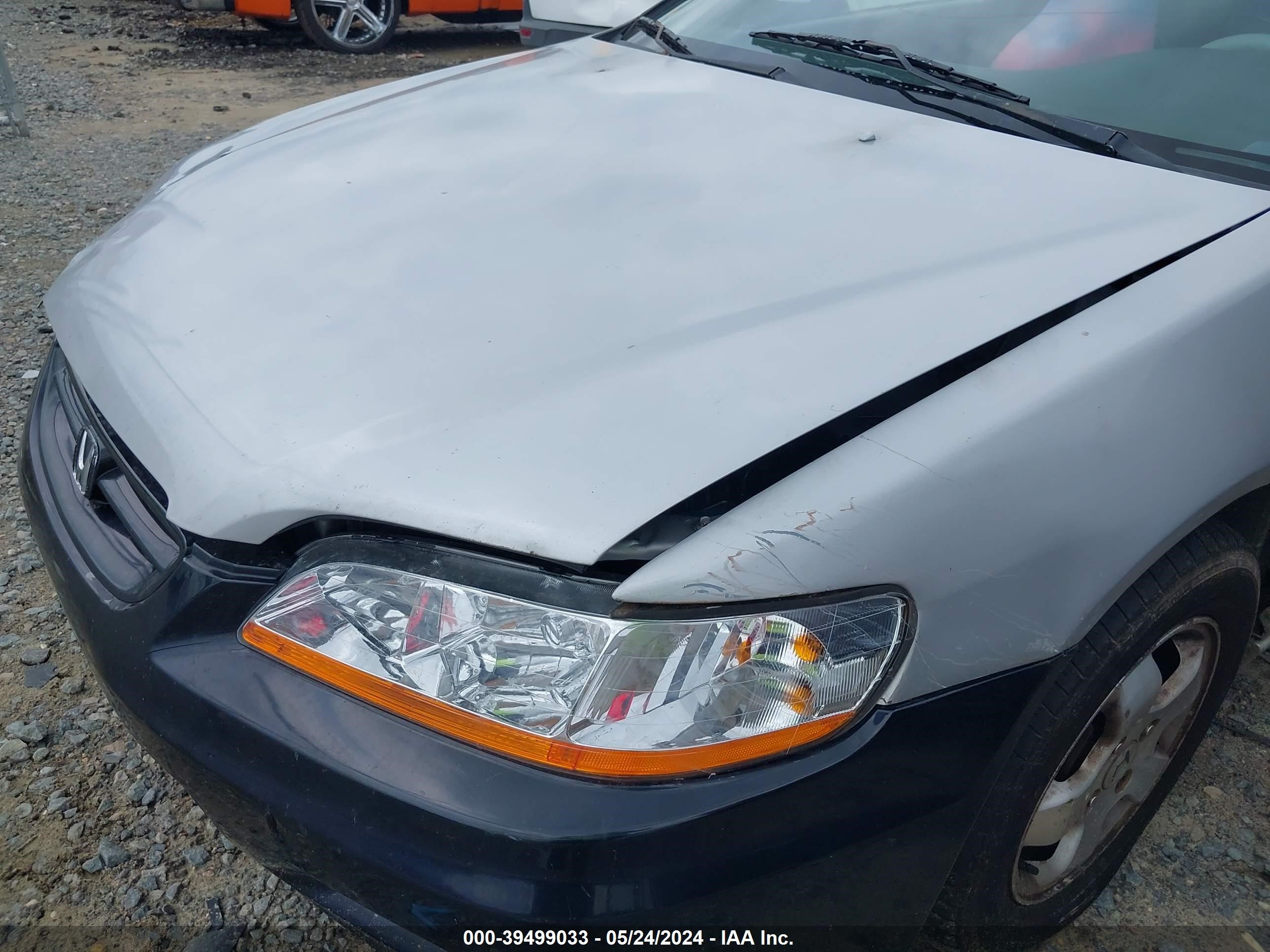 Photo 11 VIN: 1HGCG32522A015293 - HONDA ACCORD 