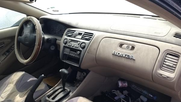 Photo 22 VIN: 1HGCG3252YA700287 - HONDA ACCORD 