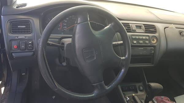 Photo 9 VIN: 1HGCG3254YA801508 - HONDA ACCORD 