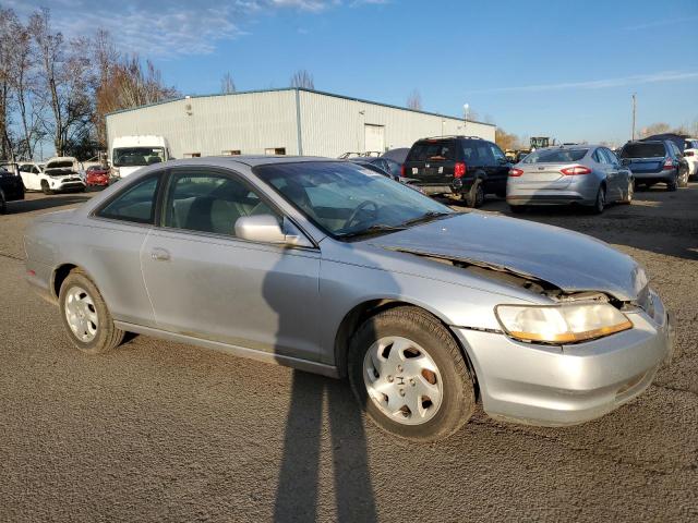 Photo 3 VIN: 1HGCG3255XA010757 - HONDA ACCORD 