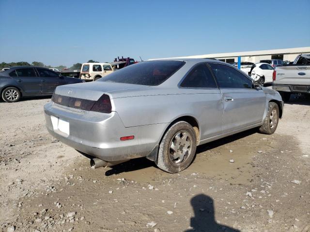 Photo 2 VIN: 1HGCG3257YA023740 - HONDA ACCORD 