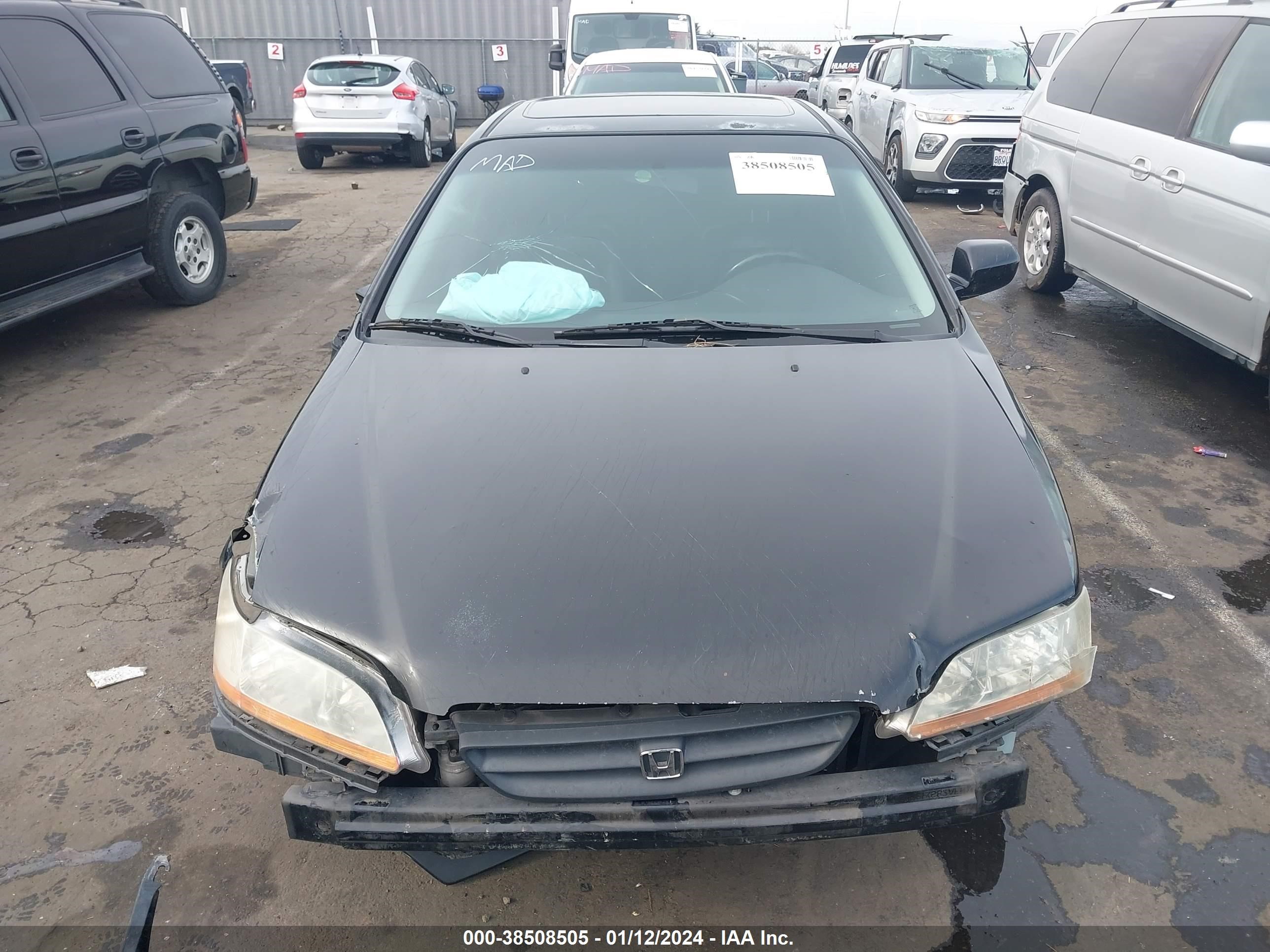 Photo 12 VIN: 1HGCG325XYA007743 - HONDA ACCORD 