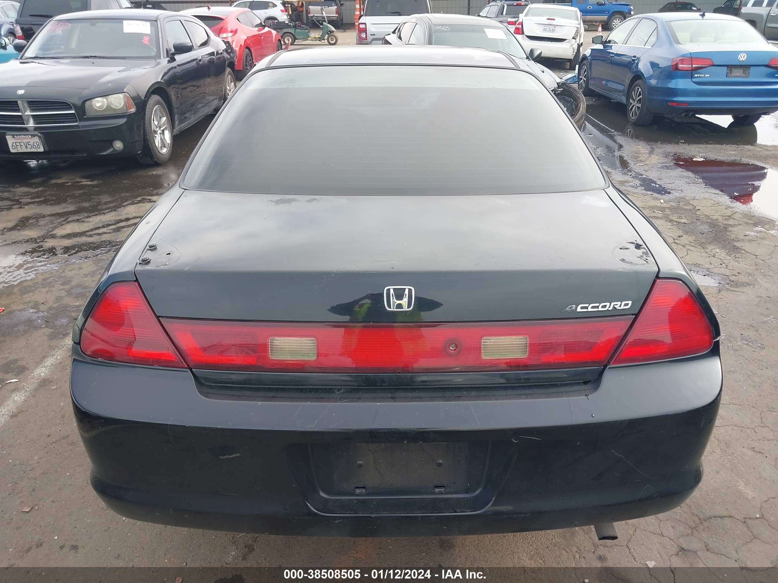 Photo 16 VIN: 1HGCG325XYA007743 - HONDA ACCORD 