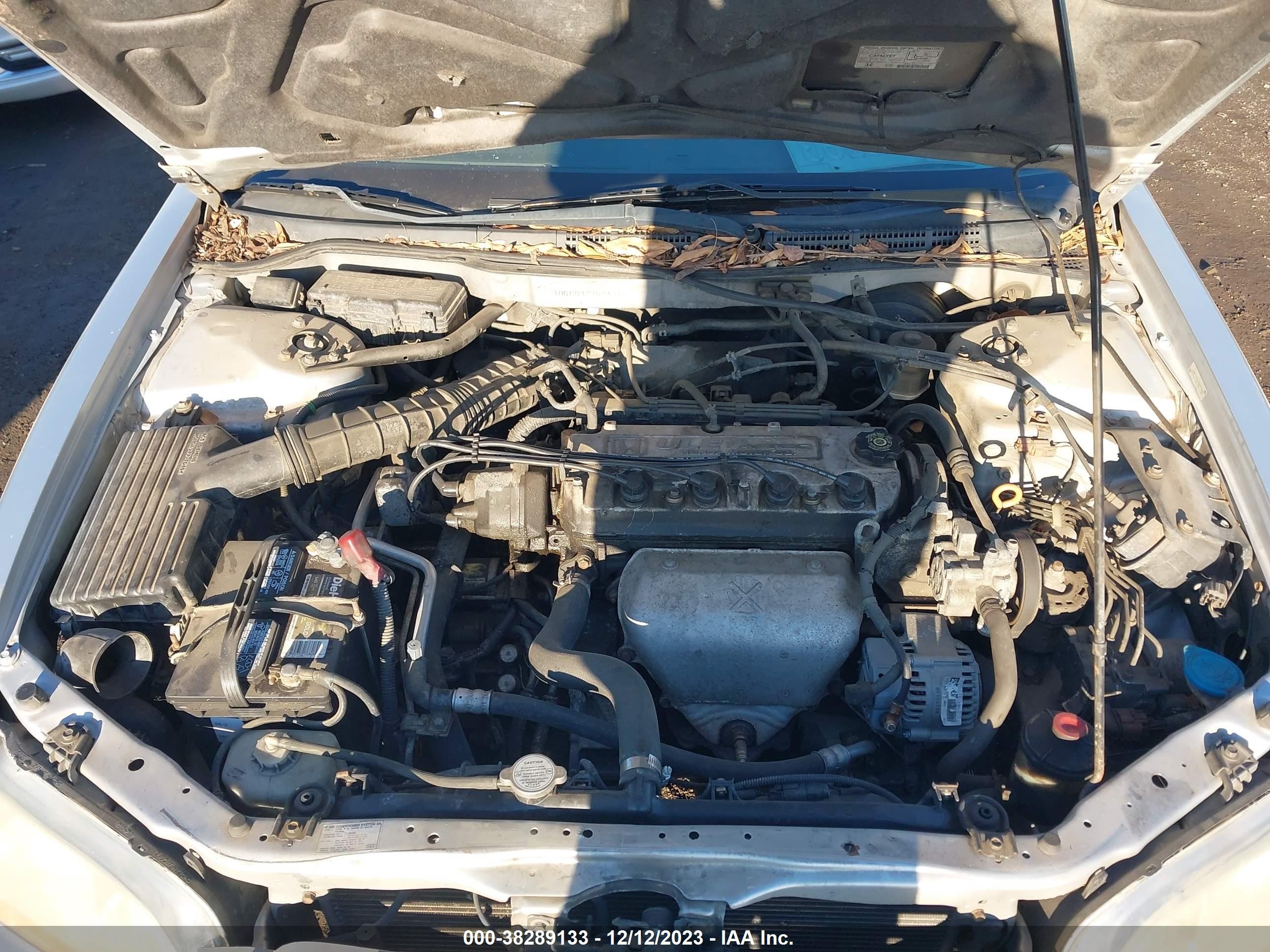 Photo 9 VIN: 1HGCG32762A015752 - HONDA ACCORD 