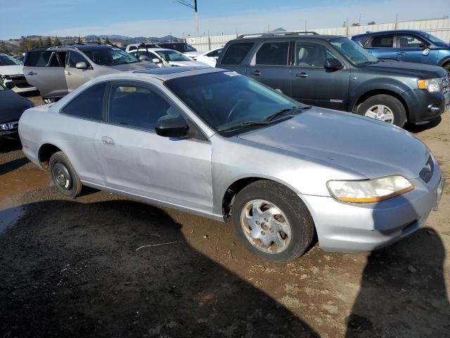 Photo 3 VIN: 1HGCG3277YA027613 - HONDA ACCORD EX 