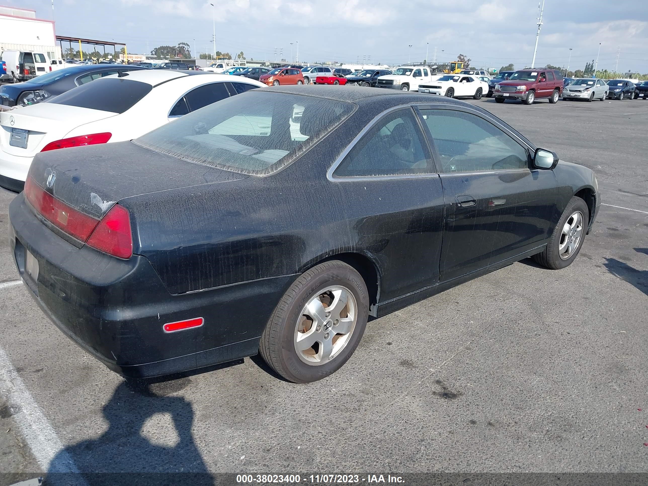 Photo 3 VIN: 1HGCG32782A032956 - HONDA ACCORD 