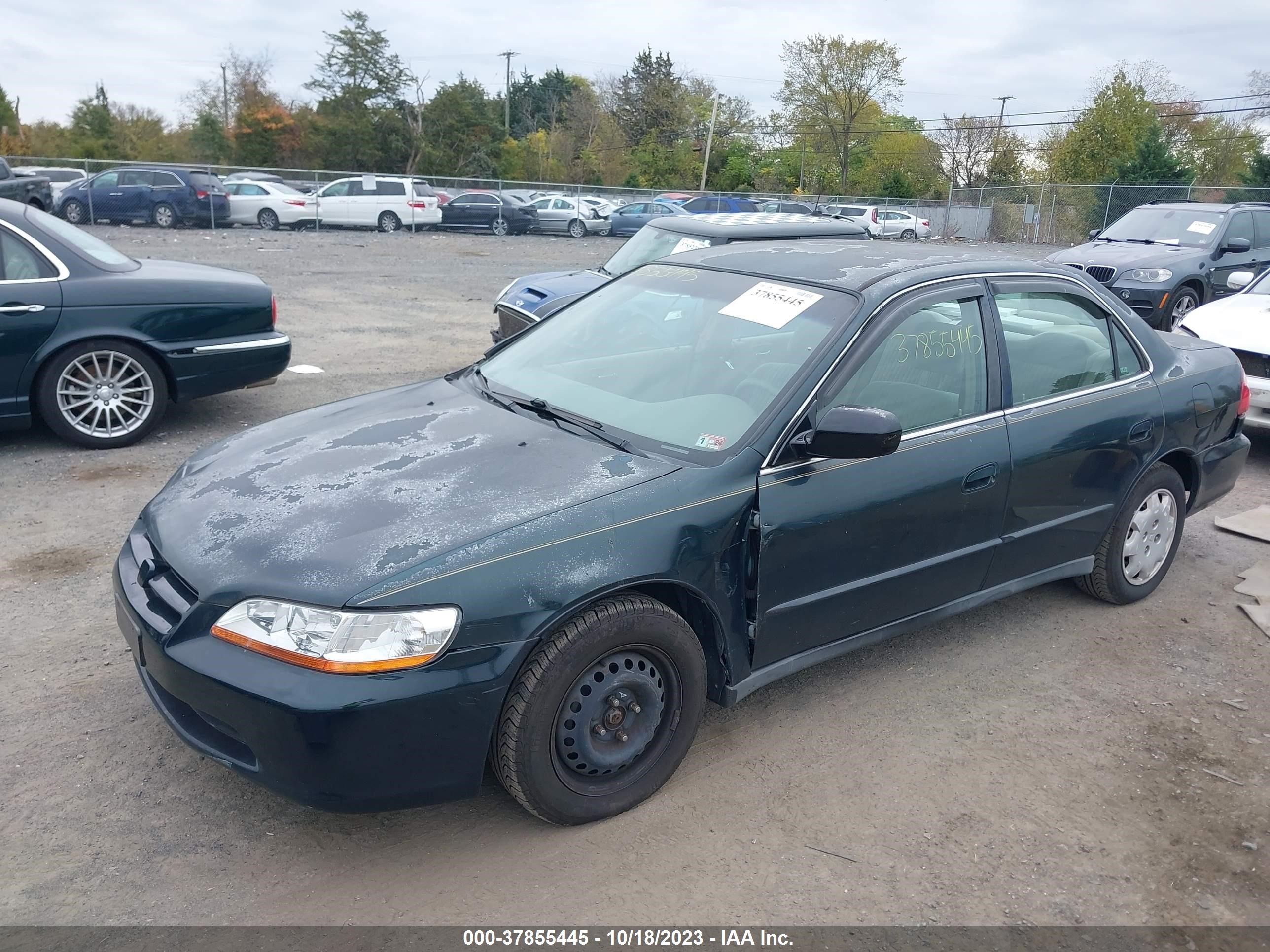 Photo 1 VIN: 1HGCG5543WA173565 - HONDA ACCORD 