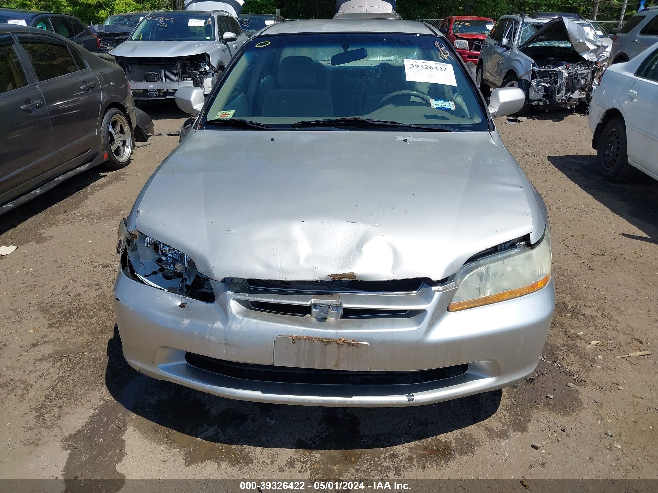 Photo 11 VIN: 1HGCG5543XA140468 - HONDA ACCORD 