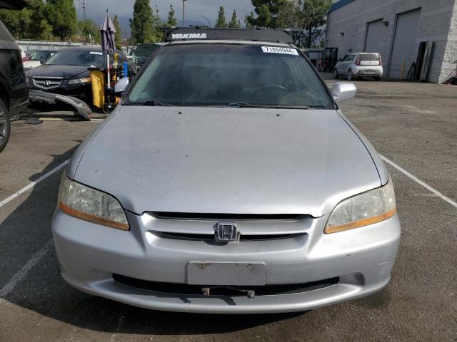 Photo 4 VIN: 1HGCG5544YA068049 - HONDA ACCORD 