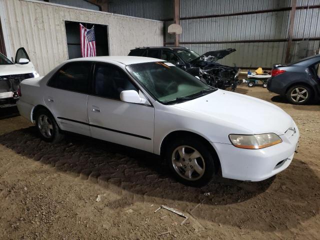 Photo 3 VIN: 1HGCG5548YA051030 - HONDA ACCORD 