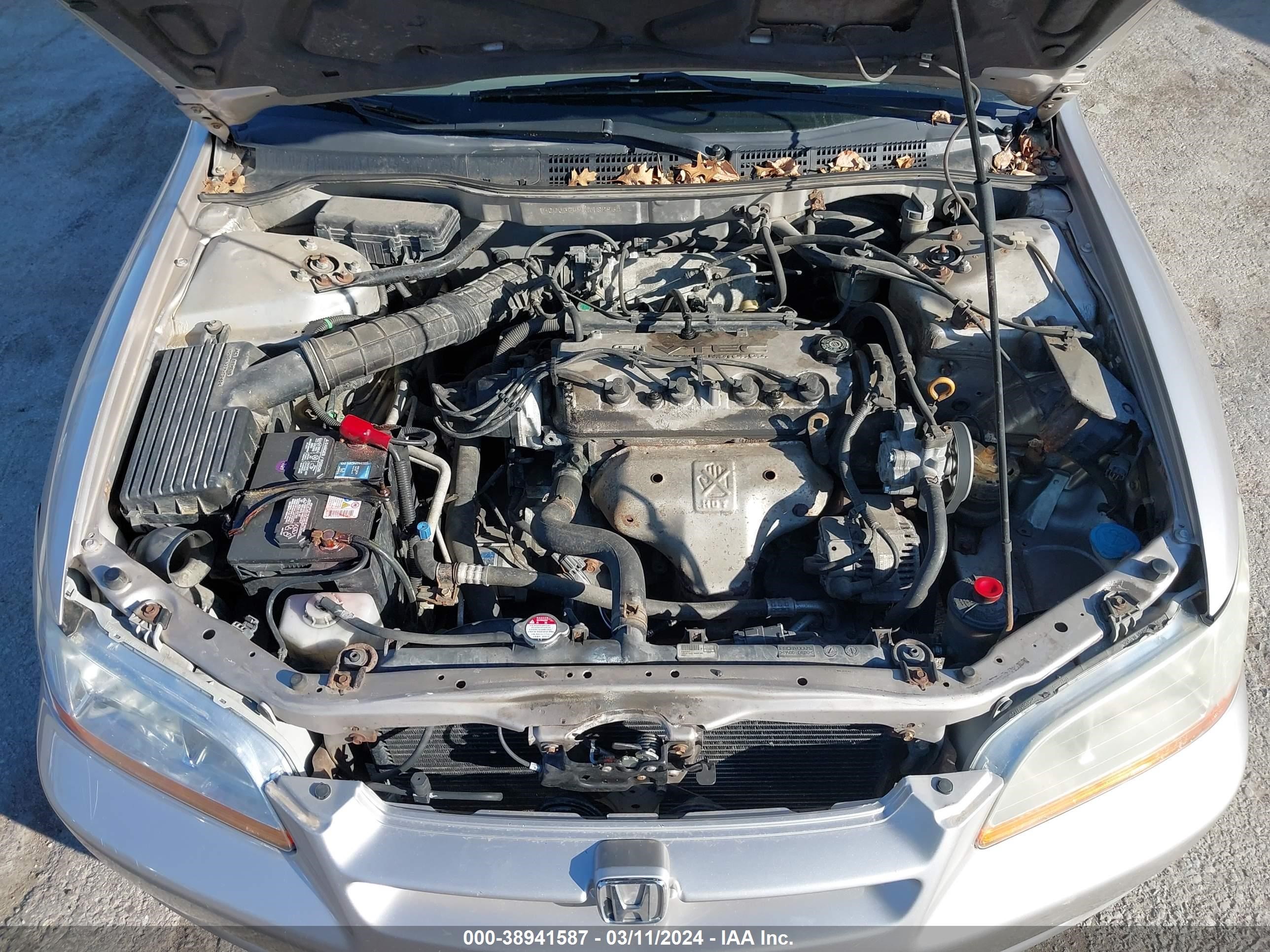 Photo 9 VIN: 1HGCG5549WA182934 - HONDA ACCORD 