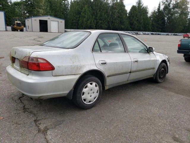 Photo 2 VIN: 1HGCG554XWA013084 - HONDA ACCORD LX 