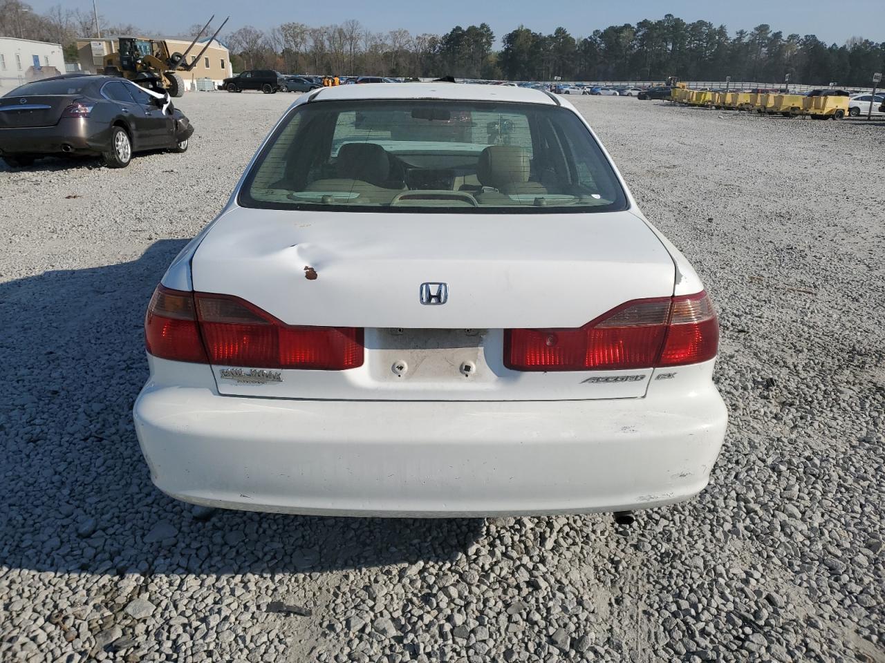 Photo 5 VIN: 1HGCG5564YA035134 - HONDA ACCORD 