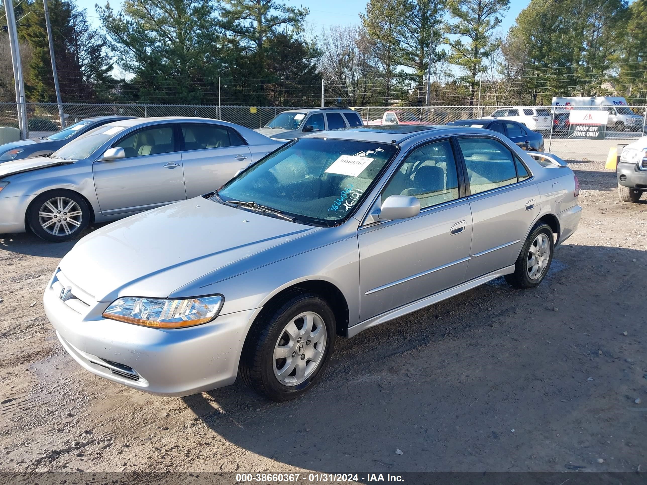 Photo 1 VIN: 1HGCG55662A026121 - HONDA ACCORD 