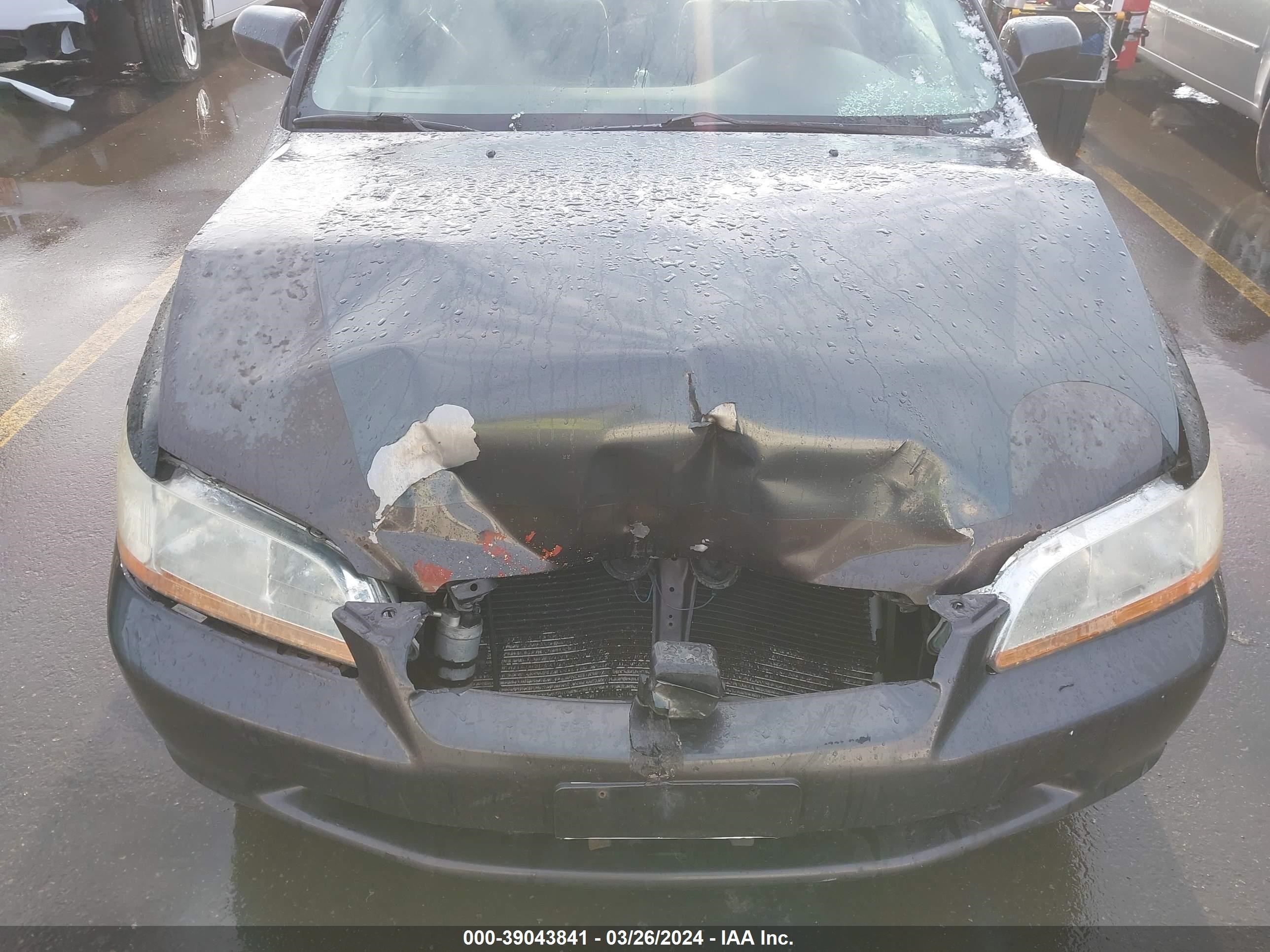 Photo 11 VIN: 1HGCG5640WA080890 - HONDA ACCORD 