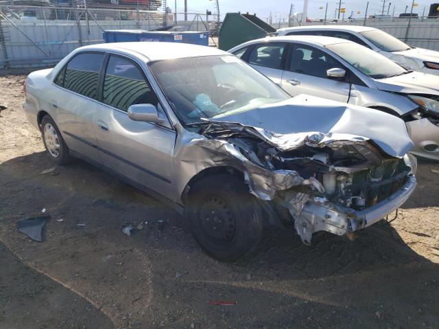 Photo 3 VIN: 1HGCG5640WA140876 - HONDA ACCORD 