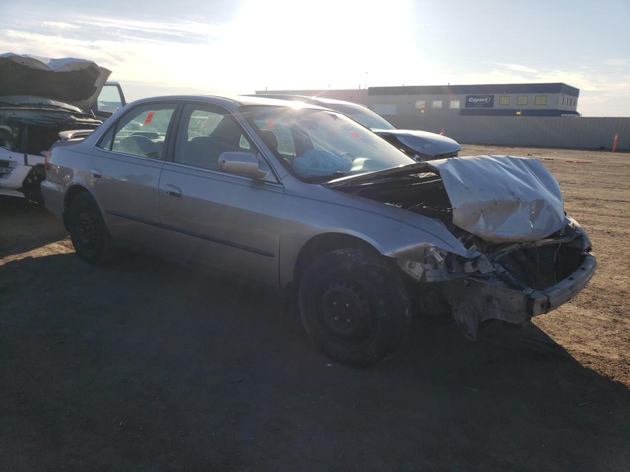 Photo 3 VIN: 1HGCG5640WA248477 - HONDA ACCORD 