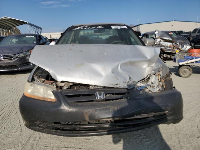 Photo 4 VIN: 1HGCG5640XA116417 - HONDA ACCORD 