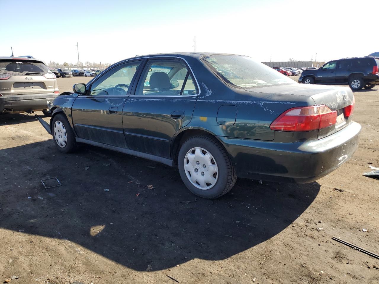 Photo 1 VIN: 1HGCG5640YA005321 - HONDA ACCORD 