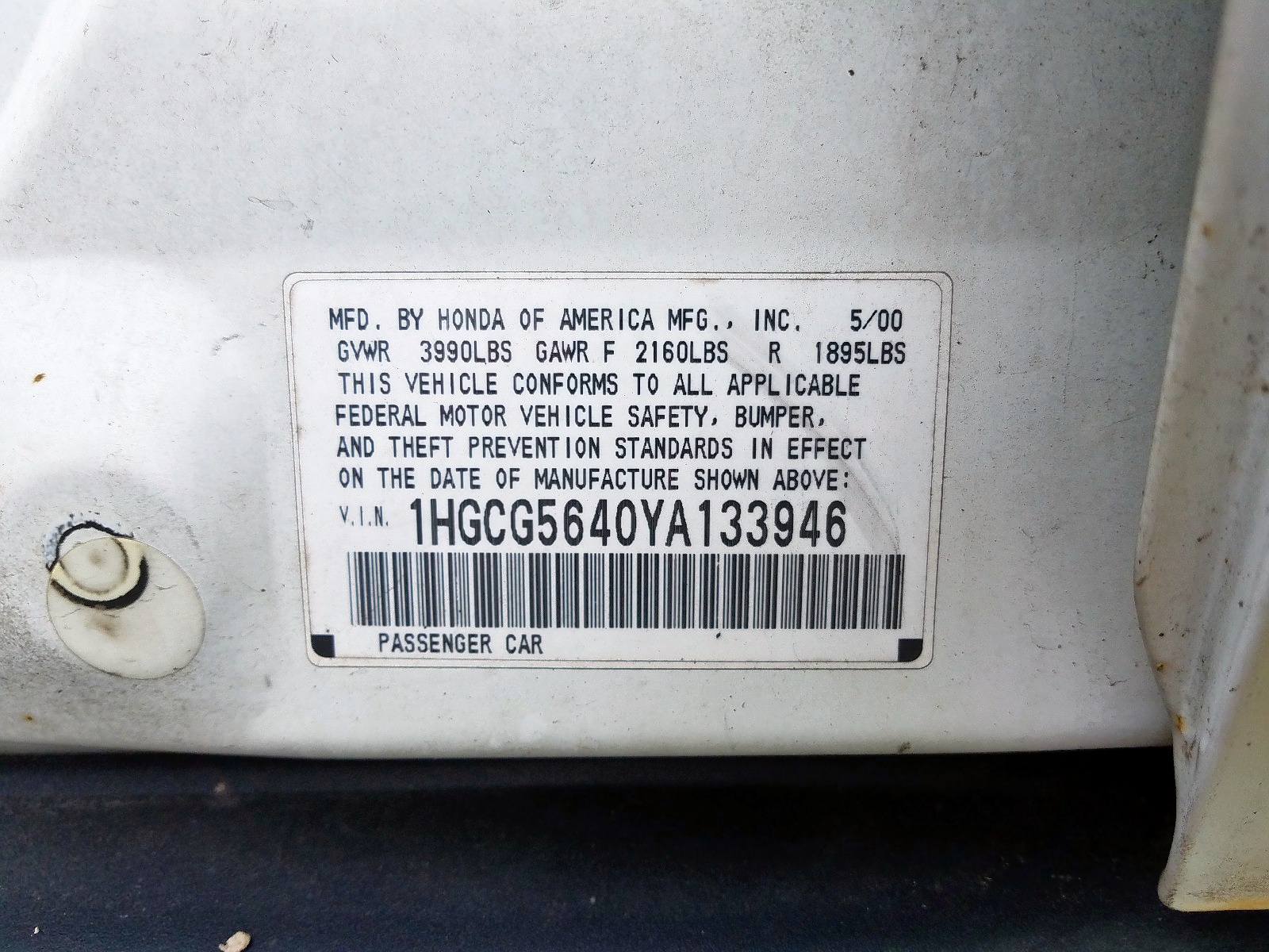 Photo 9 VIN: 1HGCG5640YA133946 - HONDA ACCORD LX 