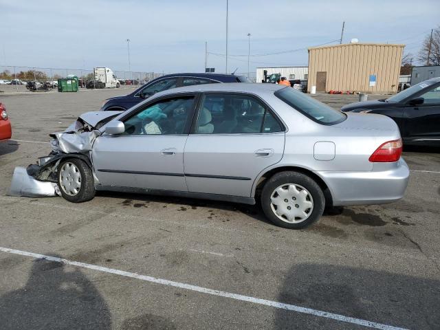 Photo 1 VIN: 1HGCG5641XA161768 - HONDA ACCORD 