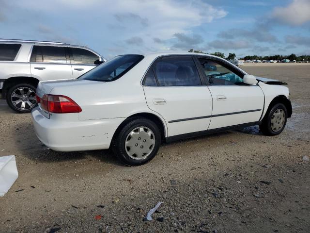 Photo 2 VIN: 1HGCG5642YA137190 - HONDA ACCORD 