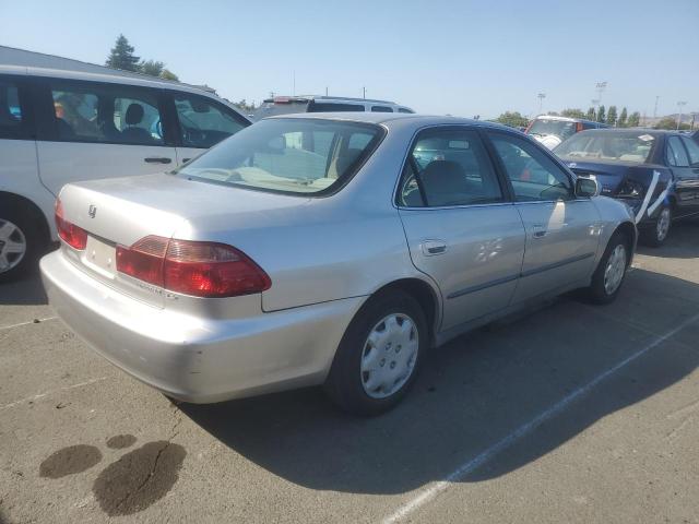 Photo 2 VIN: 1HGCG5643WA153153 - HONDA ACCORD 