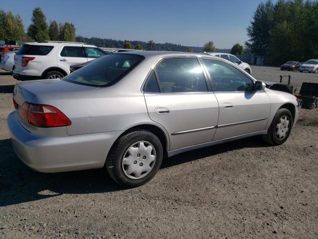 Photo 2 VIN: 1HGCG5643WA251969 - HONDA ACCORD LX 