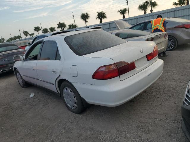 Photo 1 VIN: 1HGCG5643XA162887 - HONDA ACCORD LX 