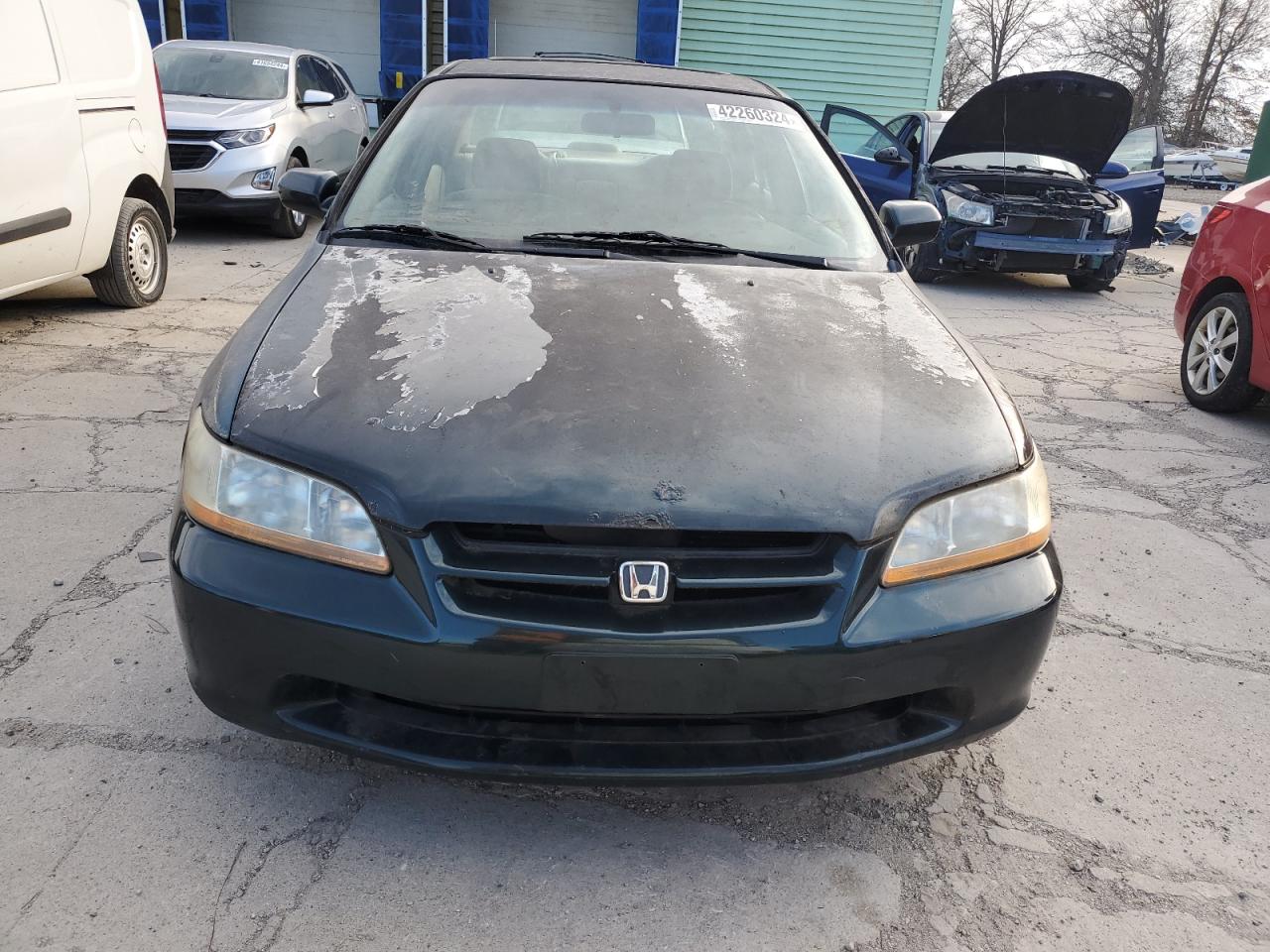 Photo 4 VIN: 1HGCG5644WA107685 - HONDA ACCORD 