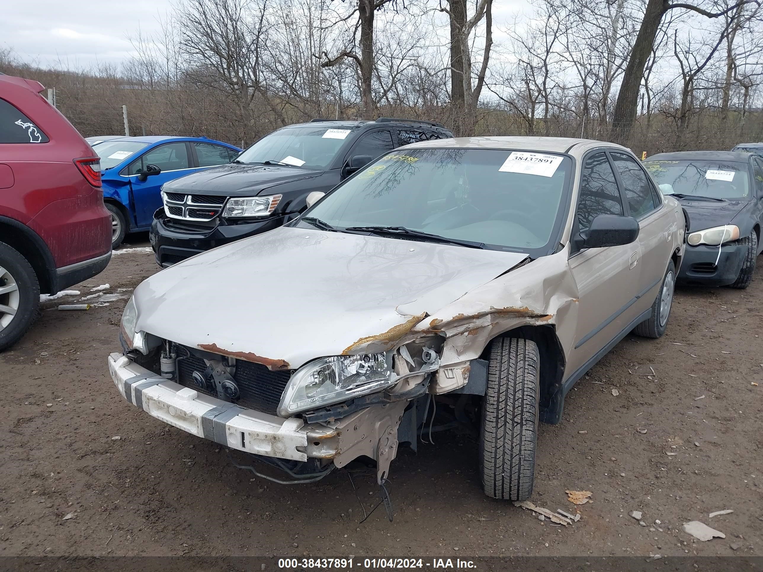 Photo 1 VIN: 1HGCG5644YA016970 - HONDA ACCORD 