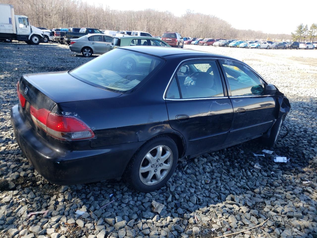 Photo 2 VIN: 1HGCG56451A815839 - HONDA ACCORD 